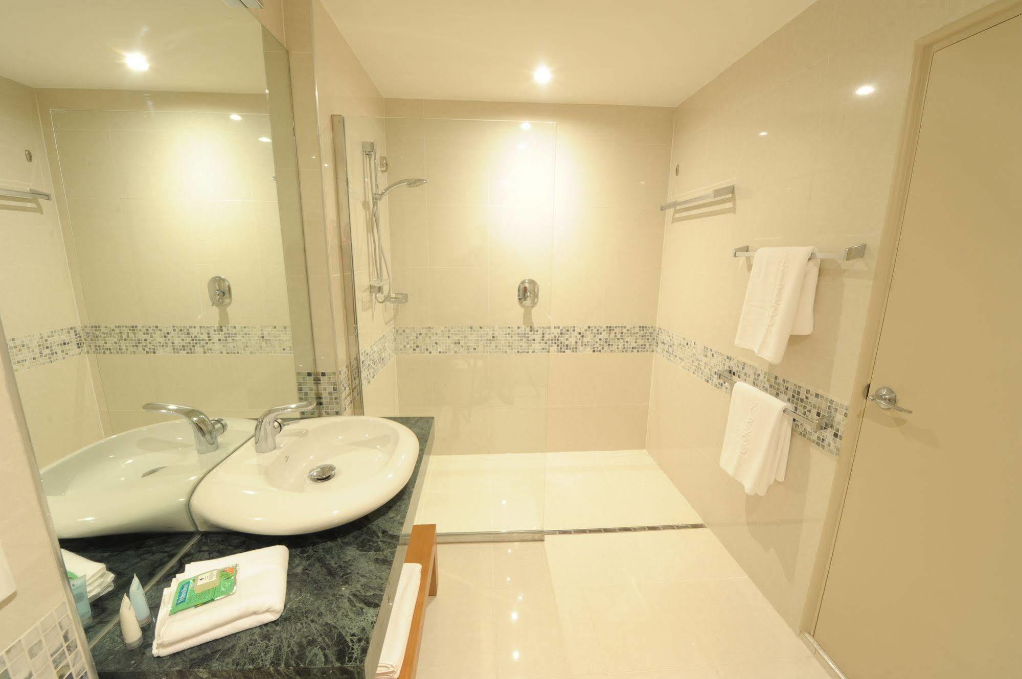 Ela Beach Hotel Port Moresby Ngoại thất bức ảnh